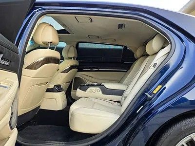 مستعملة Genesis G90 أنا فيس ليفت، 5.0 لتر، 2022 في الإمارات، عجمان من ALWAJAHA AUTO، اللون أزرق. المواصفات الأمريكية | AUTO.AE | إعلان #282530 — صورة 5 من 9