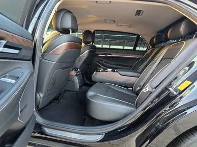 مستعملة Genesis G90 أنا فيس ليفت، 3.8 لتر، 2021 في الإمارات، عجمان من ALWAJAHA AUTO، اللون أسود. المواصفات الكورية | AUTO.AE | إعلان #282559 — صورة 5 من 7