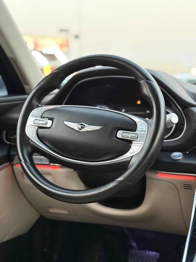 Подержанный Genesis GV80 I, 3.5 л, 2020 в Аджмане от Syria Motors Серый цвет. Корейская | AUTO.AE