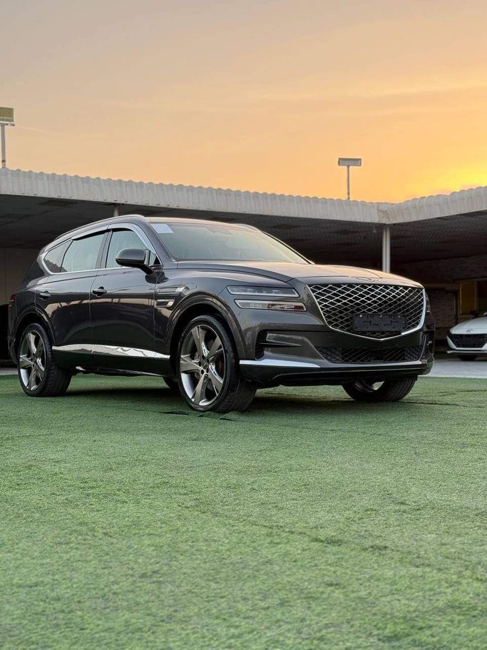 مستعملة Genesis GV80 I, 3.5 l, 2020 في في عجمان من Syria Motors، اللون رمادي. المواصفات الكورية | AUTO.AE