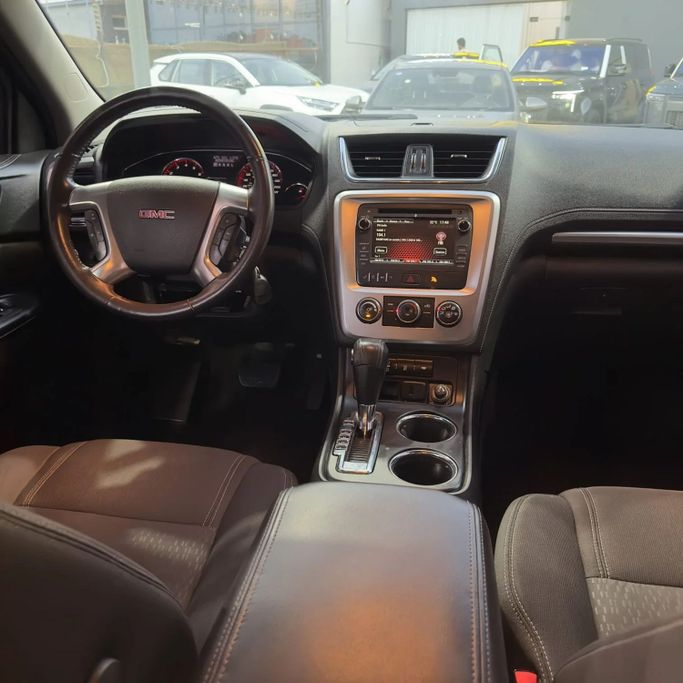 Подержанный GMC Acadia I Рестайлинг, 3.6 л, 2015 в Аджмане от Abu Rashid Cars  Черный цвет. GCC | AUTO.AE