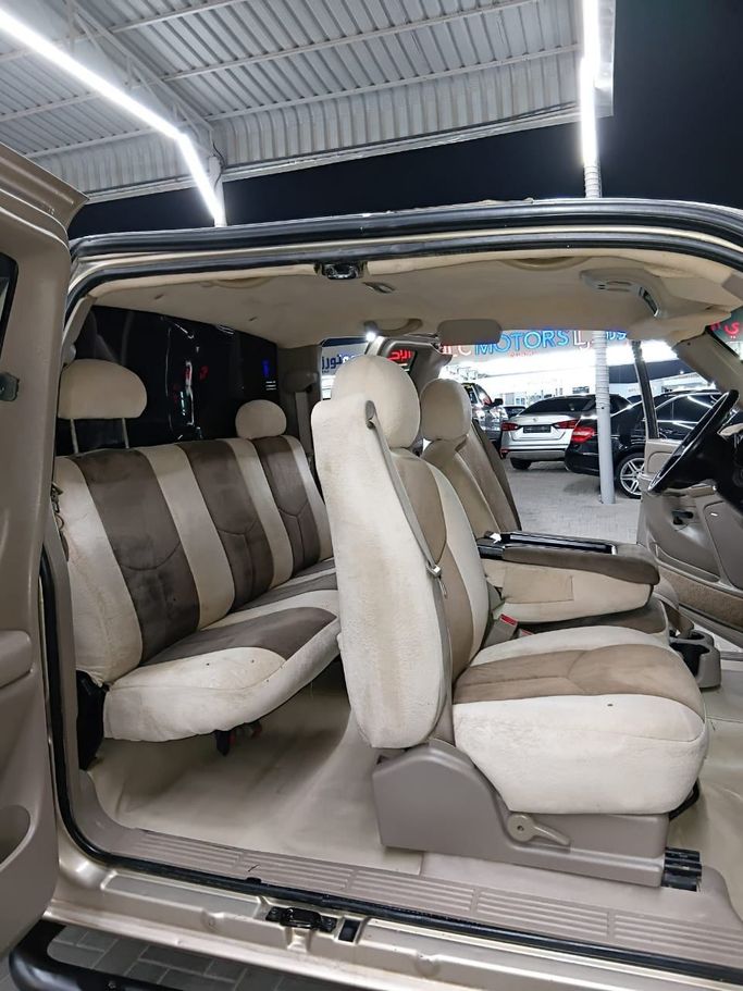 Used GMC Sierra I (GMT800), 4.8 l, 2004 in Ajman by Auto Zone, Tan color. Other | AUTO.AE