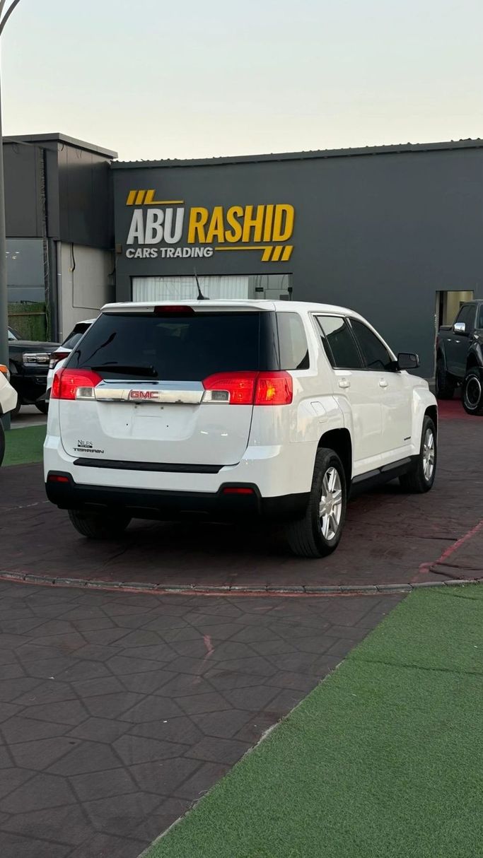 Подержанный GMC Terrain I, 2.4 л, 2014 в Аджмане от Abu Rashid Cars  Белый цвет. GCC | AUTO.AE