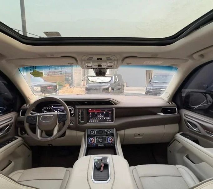 Used GMC Yukon V, 6.2 l, 2021 in Ajman by Abu Rashid Cars , Black color. GCC Specs | AUTO.AE