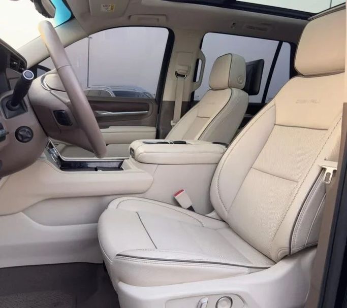 Used GMC Yukon V, 6.2 l, 2021 in Ajman by Abu Rashid Cars , Black color. GCC Specs | AUTO.AE