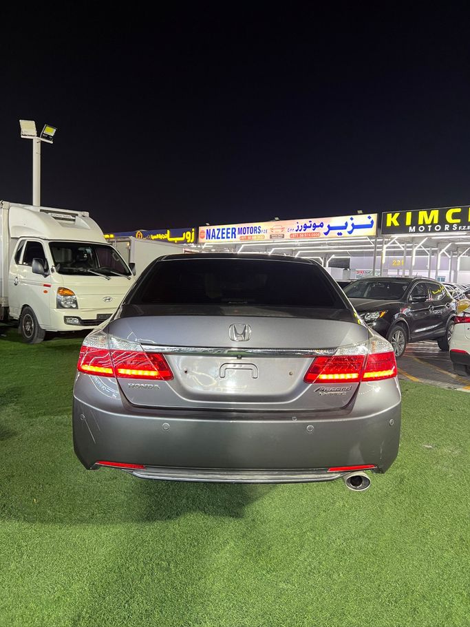New Honda Accord IX Facelift (CIS), 3.0 l, 2014 in UAE, Ajman by KS Auto Trading, Grey color. Korean Specs | AUTO.AE | Listing #296047 — photo 10 of 13