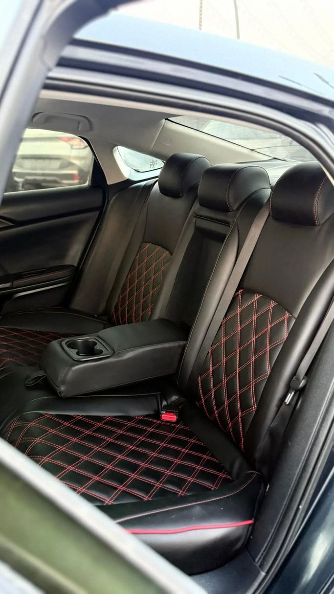 Used Honda Civic X, 2.0 l, 2019 in Ajman by Abu Rashid Cars , Black color. American Specs | AUTO.AE