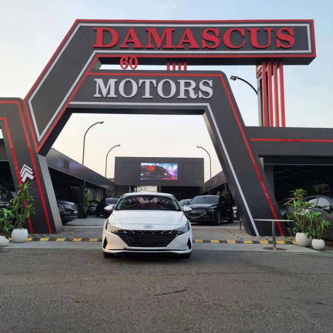 Подержанный Hyundai Avante VII, 1.6 л, 2021 в Аджмане от Syria Motors Белый цвет. Корейская | AUTO.AE