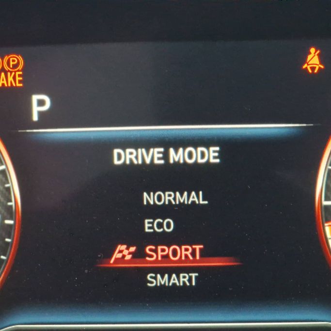 Подержанный Hyundai Avante VII, 1.6 л, 2021 в Аджмане от Syria Motors Белый цвет. Корейская | AUTO.AE