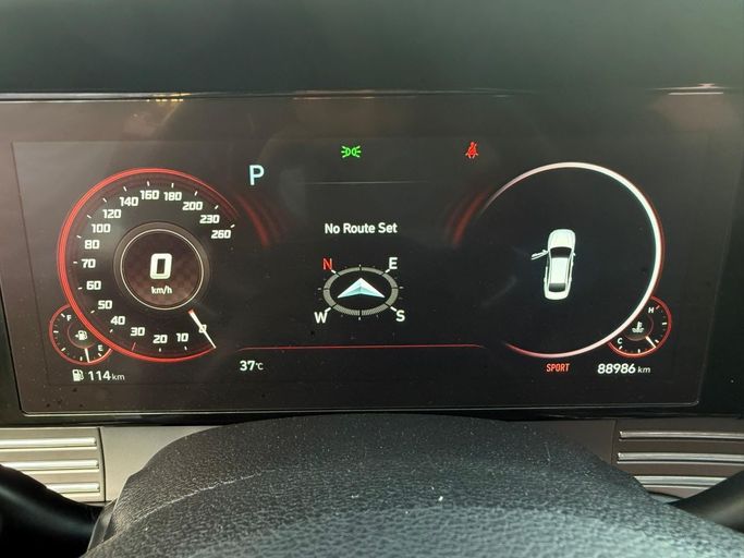 Подержанный Hyundai Azera III Рестайлинг, 3.5 л, 2020 в Аджмане от Syria Motors Белый цвет. Корейская | AUTO.AE