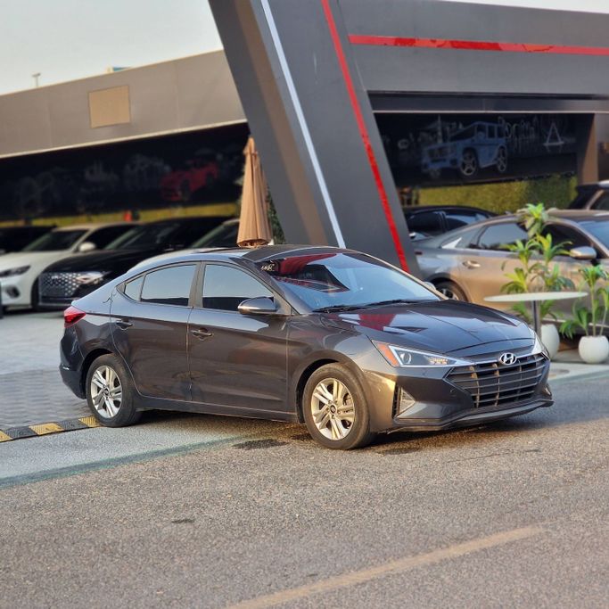 Подержанный Hyundai Elantra VII (CN7), 2.0 л, 2020 в Аджмане от Syria Motors Серый цвет. Американская | AUTO.AE