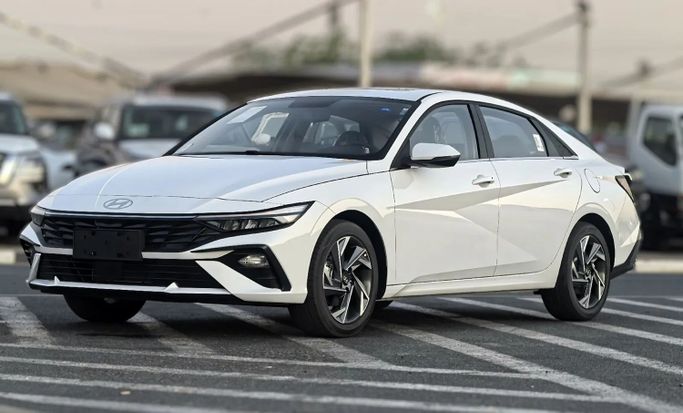جديدة Hyundai Elantra عملية فيس ليفت VII (CN7), 1.5 l, 2025 في في عجمان من AUTOCARS FZE، اللون أبيض.  | AUTO.AE