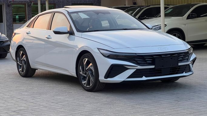 New Hyundai Elantra VII (CN7) Facelift, 1.6 l, 2025 in Ajman, White color. Chinese Specs | AUTO.AE | Listing #264174