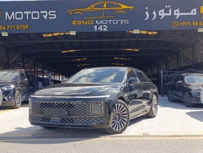 Подержанный Hyundai Grandeur VII, 1.6 л, 2025 в Аджмане от Zeno Motors Fze Черный цвет. Корейская | AUTO.AE