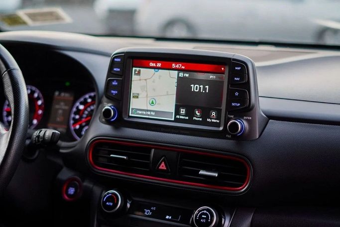 Подержанный Hyundai Kona I, 1.6 л, 2019 в Аджмане от AMG Cars Серый цвет. Американская | AUTO.AE