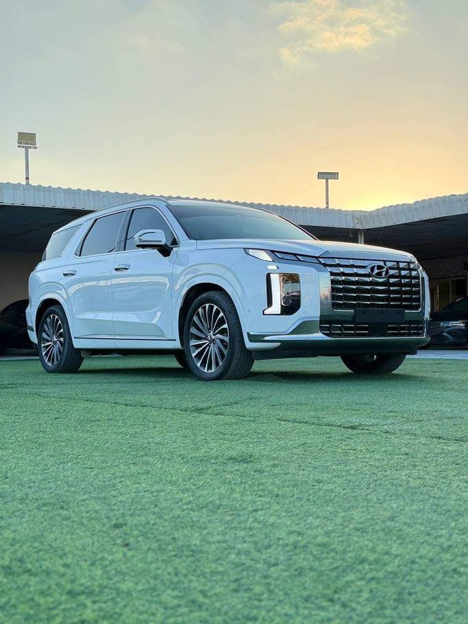 Used Hyundai Palisade I Facelift, 3.8 l, 2023 in Ajman by Syria Motors, White color. GCC Specs | AUTO.AE