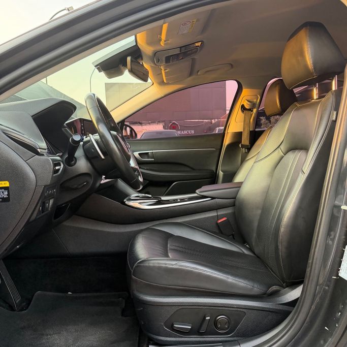 Подержанный Hyundai Sonata VIII (DN8), 2.0 л, 2020 в Аджмане от Syria Motors Серый цвет. Корейская | AUTO.AE