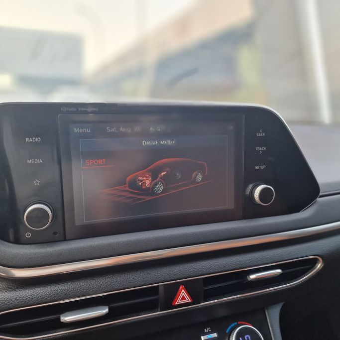 Подержанный Hyundai Sonata VIII (DN8), 2.5 л, 2021 в Аджмане от Syria Motors Синий цвет. Американская | AUTO.AE