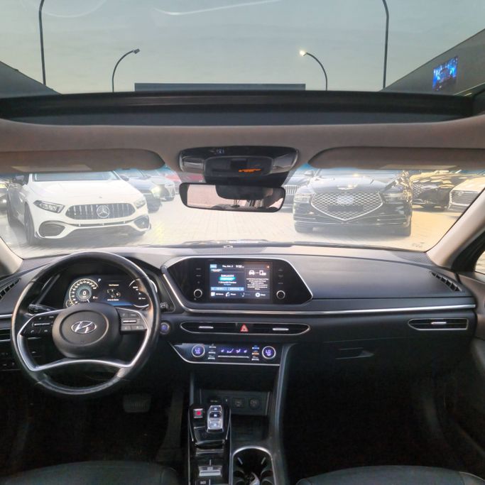Подержанный Hyundai Sonata VIII (DN8), 2.5 л, 2020 в Аджмане от Syria Motors Черный цвет. Американская | AUTO.AE