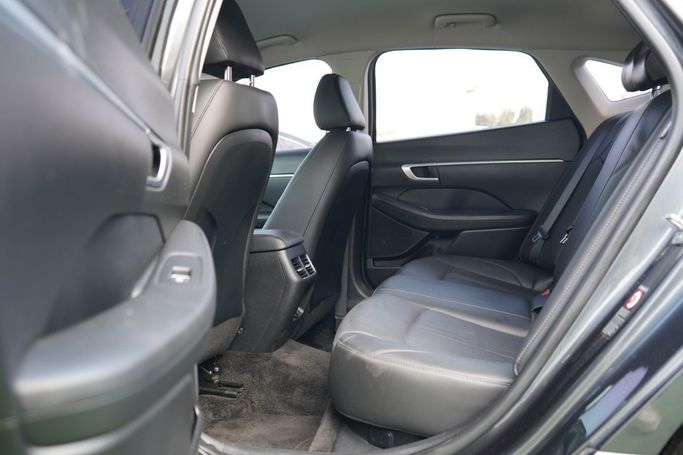 Подержанный Hyundai Sonata VIII (DN8), 2.0 л, 2020 в Аджмане от Syria Motors Серый цвет. Корейская | AUTO.AE