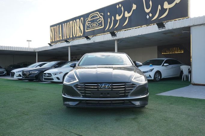 Подержанный Hyundai Sonata VIII (DN8), 2.0 л, 2020 в Аджмане от Syria Motors Серый цвет. Корейская | AUTO.AE
