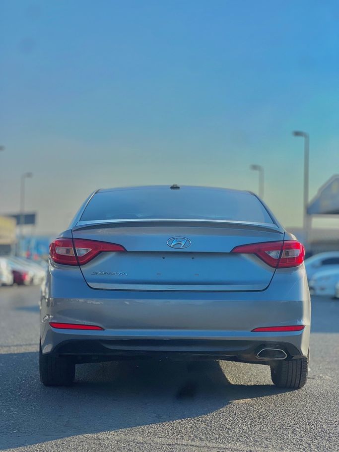 Подержанный Hyundai Sonata VII (LF), 2.4 л, 2015 в ОАЭ, Аджман от THE KINGDOM CARS Серый цвет. Американская | AUTO.AE | Объявление #283997