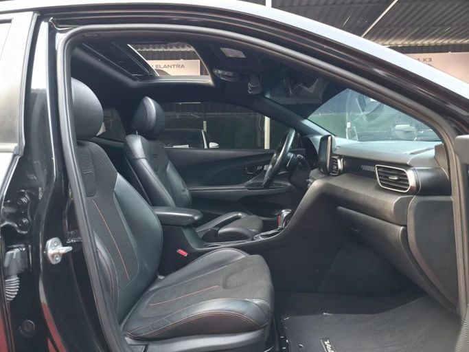 Подержанный Hyundai Veloster II, 2.0 л, 2019 в Аджмане от Abu Rashid Cars  Черный цвет. GCC | AUTO.AE