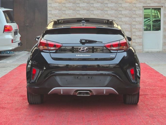 Подержанный Hyundai Veloster II, 2.0 л, 2019 в Аджмане от Abu Rashid Cars  Черный цвет. GCC | AUTO.AE
