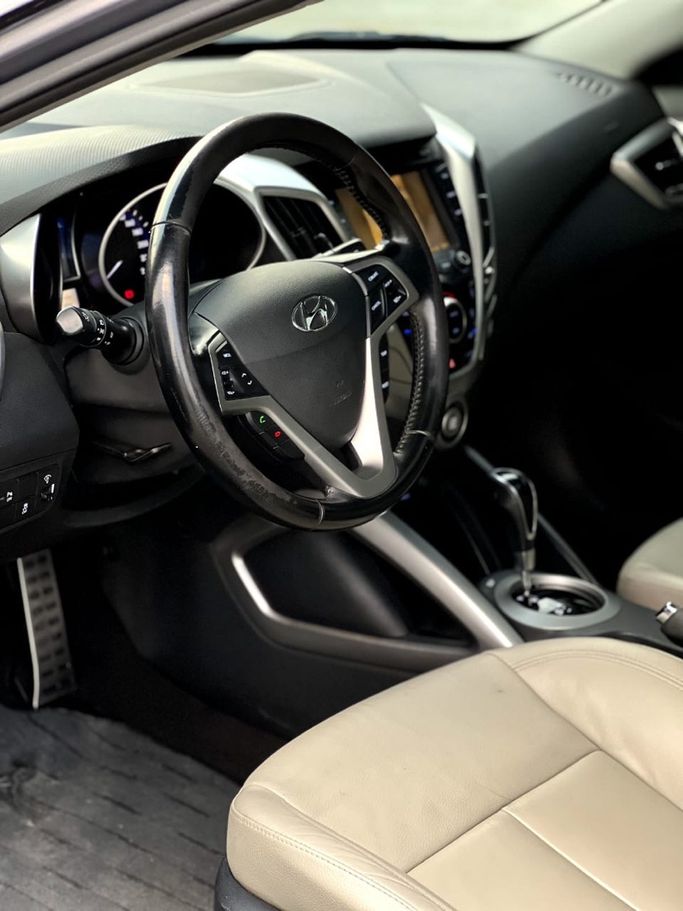 Used Hyundai Veloster I, 1.6 l, 2014 in UAE, Ajman by Wahat Al Umra Used Cars, Grey color. GCC Specs | AUTO.AE | Listing #295630 — photo 10 of 13