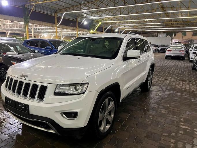 مستعملة Jeep Grand Cherokee عملية فيس ليفت IV (WK2), 3.6 l, 2016 في في عجمان من Horizon International Used Cars، اللون أبيض. مواصفات الخليج | AUTO.AE | إعلان #272108