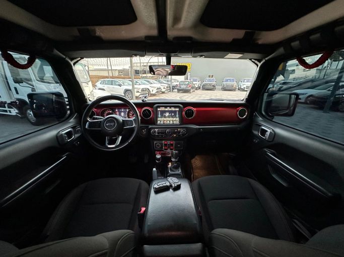 Подержанный Jeep Wrangler III (JK), 3.6 л, 2018 в Аджмане от Abu Rashid Cars  Черный цвет. GCC | AUTO.AE