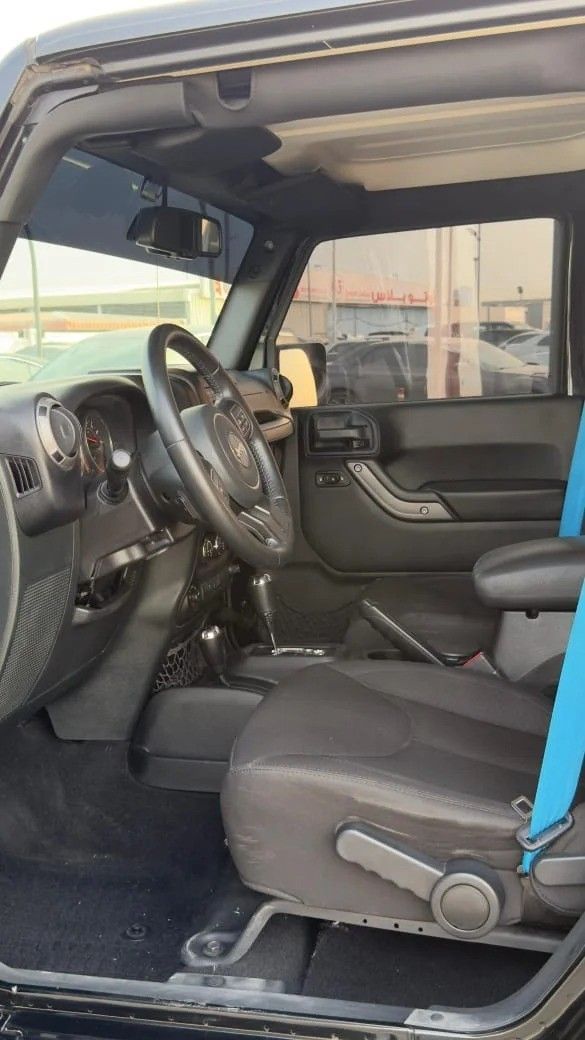 Подержанный Jeep Wrangler III (JK), 3.6 л, 2017 в Аджмане от Abu Rashid Cars  Черный цвет. Other | AUTO.AE