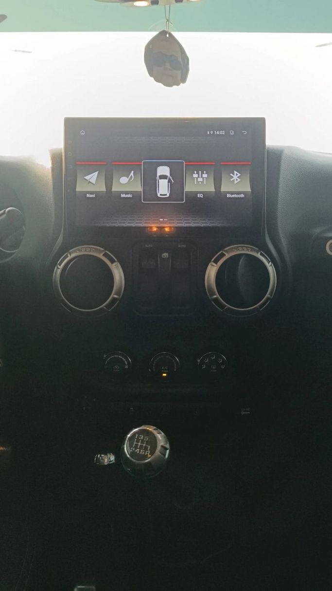 Подержанный Jeep Wrangler III (JK), 3.6 л, 2016 в Аджмане от Abu Rashid Cars  Черный цвет. Китайская | AUTO.AE