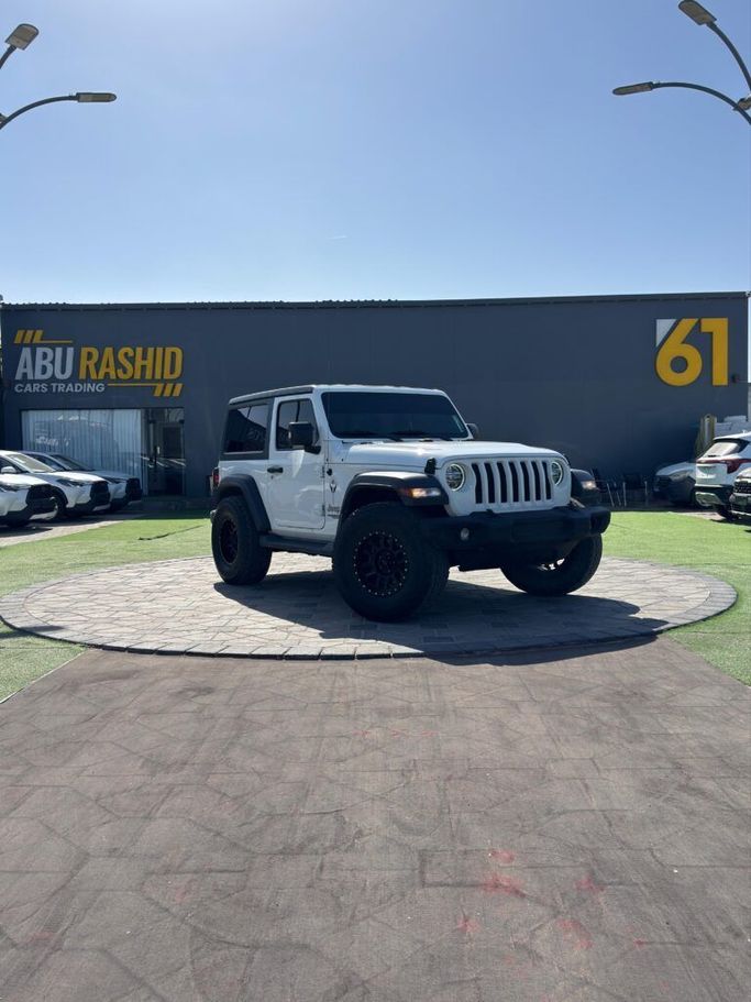 Used Jeep Wrangler IV (JL), 3.6 l, 2018 in Ajman by DEAL CARS, White color. GCC Specs | AUTO.AE