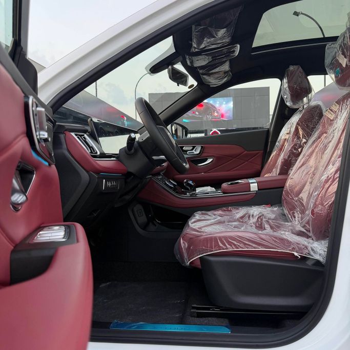 Новый Jetour X70 PLUS I Рестайлинг, 1.6 л, 2025 в Аджмане от Syria Motors Белый цвет. Китайская | AUTO.AE