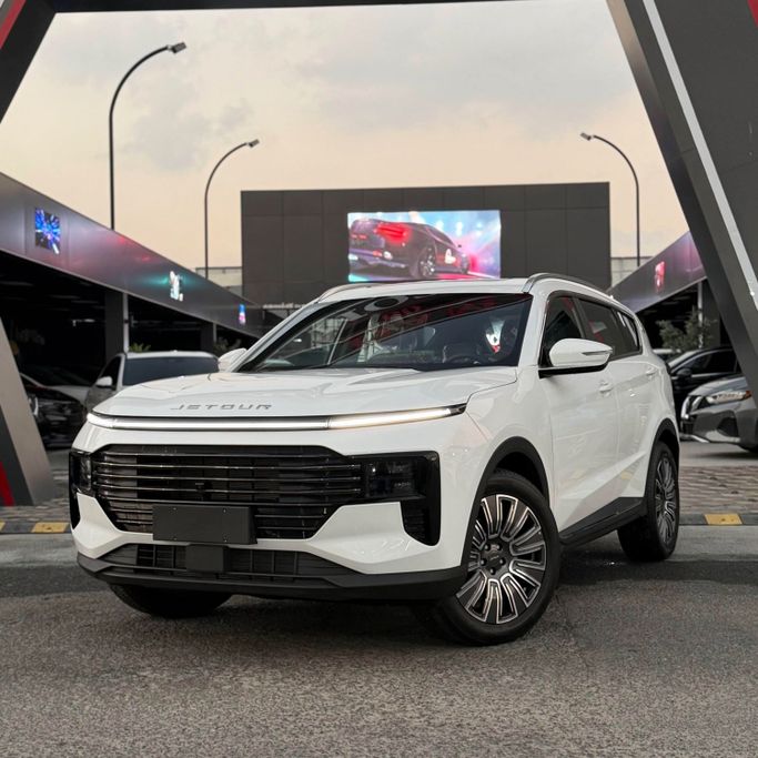 New Jetour X70 PLUS I Facelift, 1.6 l, 2025 in Ajman by Syria Motors, White color. Chinese Specs | AUTO.AE