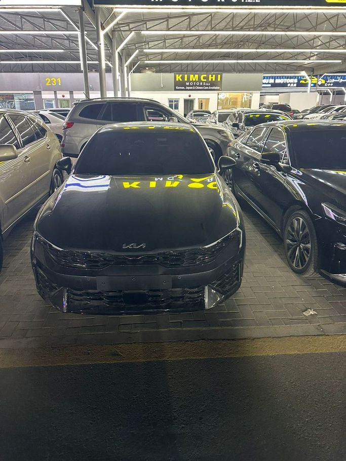 Used Kia K5 III Facelift, 1.6 l, 2024 in Ajman by KIMCHI MOTORS, Black color. Korean Specs | AUTO.AE