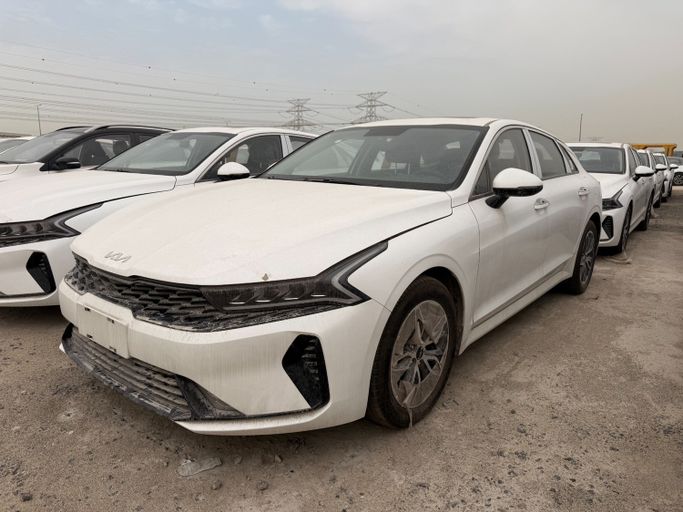 جديدة Kia K5 ثالثاً فيس ليفت, 1.6 l, 2025 في في عجمان من F8 MOTORS، اللون أبيض. المواصفات الصينية | AUTO.AE | إعلان #270987