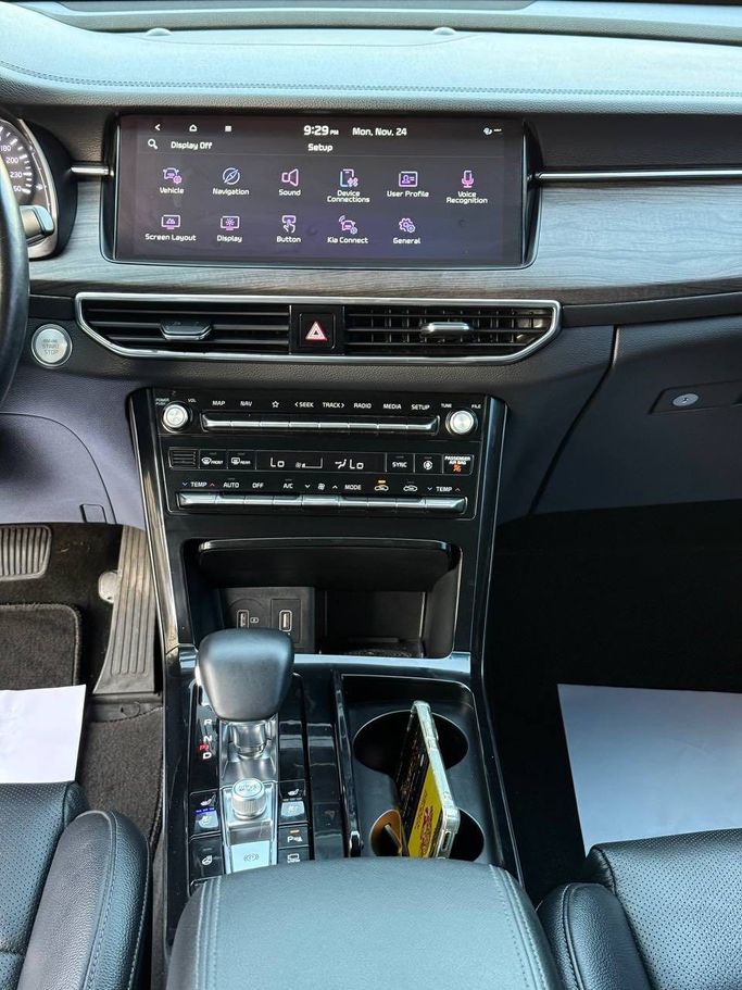 Подержанный Kia K7 YG (II) Рестайлинг, 3.0 л, 2021 в Аджмане от Syria Motors Черный цвет. Корейская | AUTO.AE