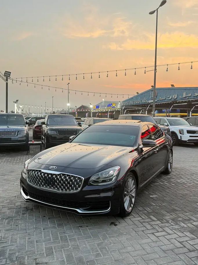 مستعملة Kia K9 II (RJ), 3.3 l, 2020 في في عجمان من TOP 1 MOTORS، اللون أسود. المواصفات الكورية | AUTO.AE