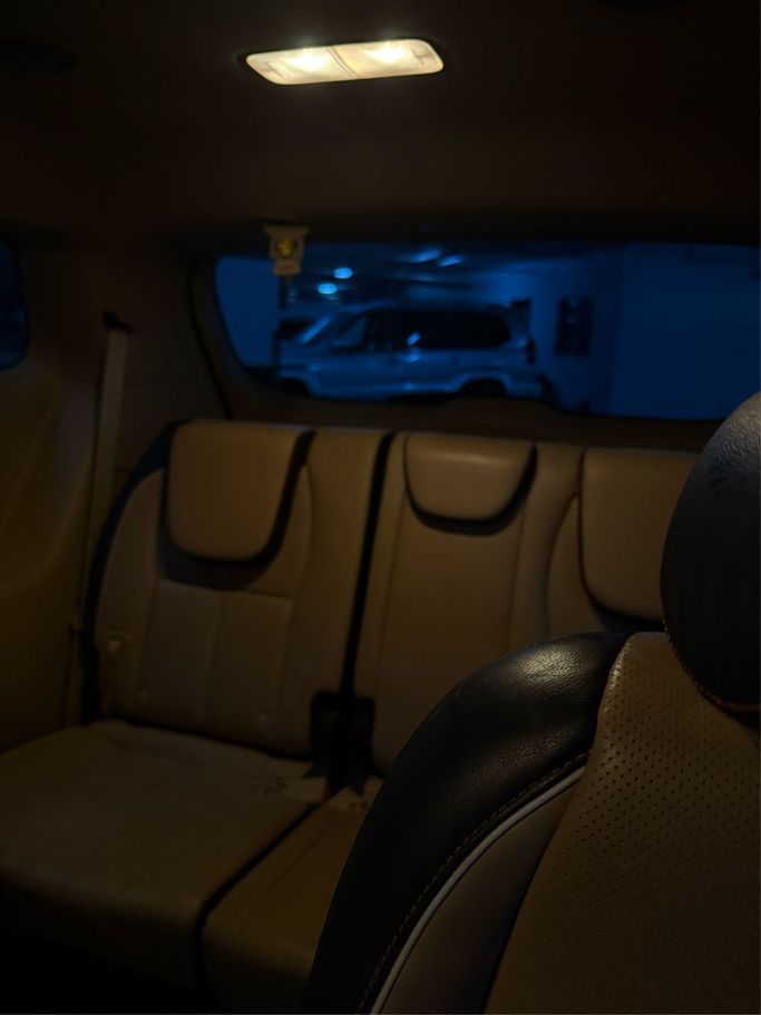 Used Kia Sedona III, 3.3 l, 2017 in Ajman, Golden color. American Specs | AUTO.AE