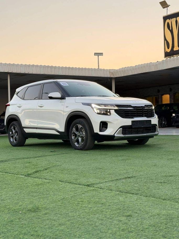 Used Kia Seltos I Facelift, 1.6 l, 2024 in Ajman by Syria Motors, White color. Korean Specs | AUTO.AE