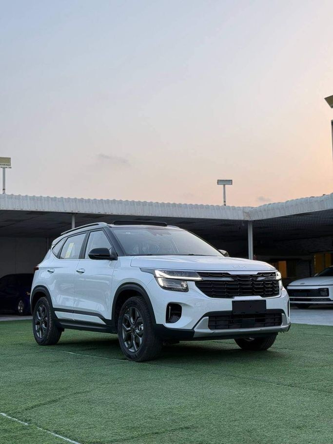 جديدة Kia Seltos أنا شد الوجه, 1.6 l, 2025 في في عجمان من Syria Motors، اللون أبيض. المواصفات الصينية | AUTO.AE
