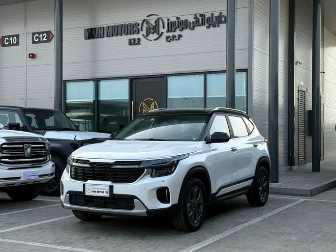 جديدة Kia Seltos أنا فيس ليفت, 1.5 l, 2025 في في عجمان من MWH MOTORS FZE، اللون أبيض. المواصفات الصينية | AUTO.AE