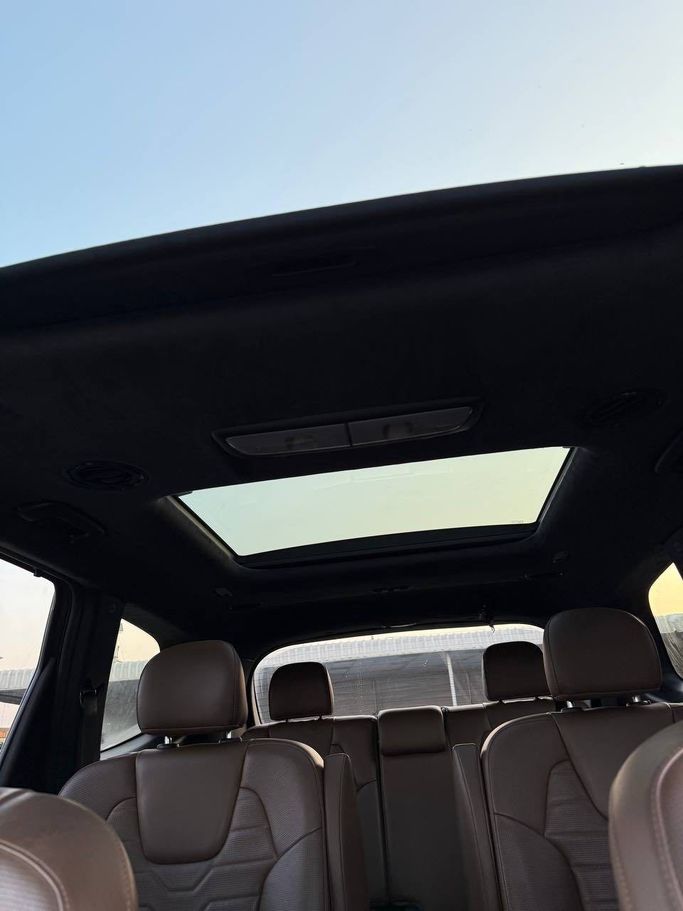 Подержанный Kia Telluride I, 3.8 л, 2021 в Аджмане от Syria Motors Коричневый цвет. Американская | AUTO.AE