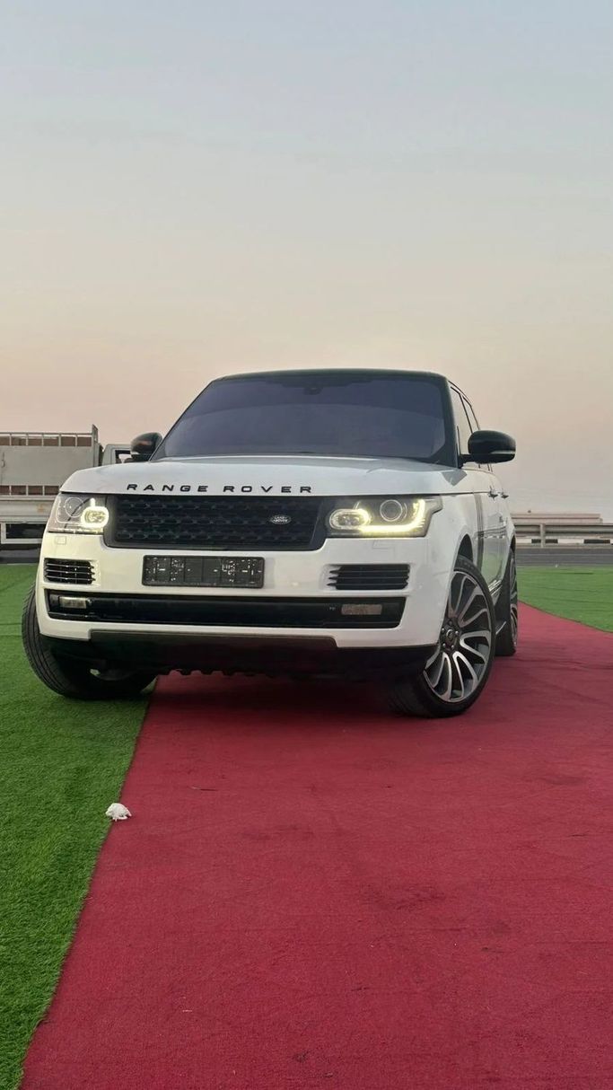 Подержанный Land Rover Range Rover P510 IV, 5.0 л, 2013 в Аджмане от Abu Rashid Cars  Белый цвет. GCC | AUTO.AE