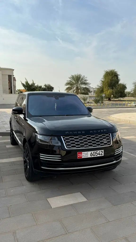 Used Land Rover Range Rover Long IV Facelift, 5.0 l, 2018 in Ajman by WB FINE CARS, Black color. American Specs | AUTO.AE