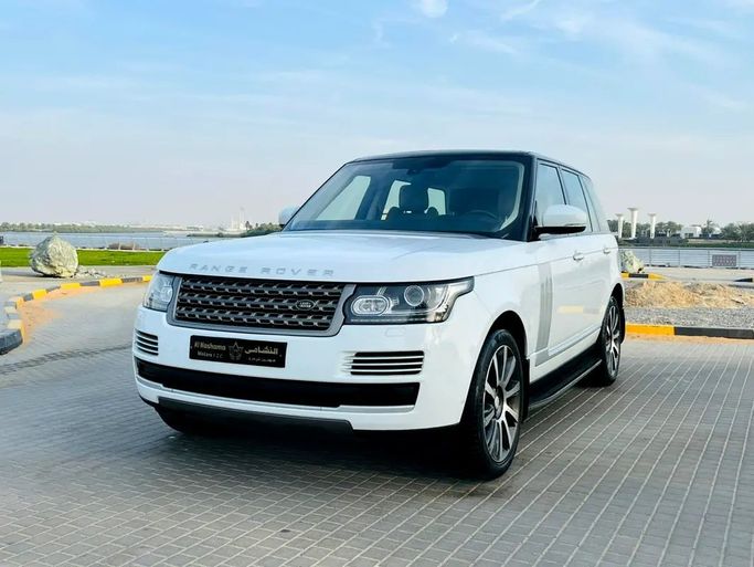 مستعملة Land Rover Range Rover P340 رابعاً, 3.0 l, 2014 في في عجمان من AL NASHAMA MOTORS، اللون أبيض.  | AUTO.AE