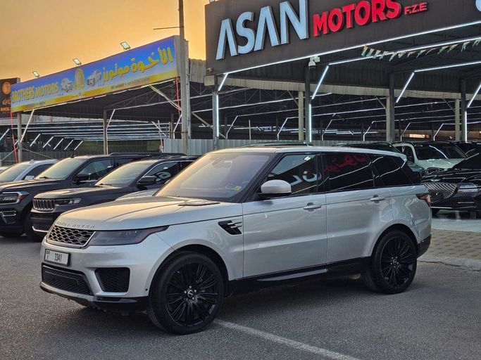 Подержанный Land Rover Range Rover Sport P380 II Рестайлинг, 3.0 л, 2018 в Аджмане от Asan Motors Серебристый цвет. Американская | AUTO.AE