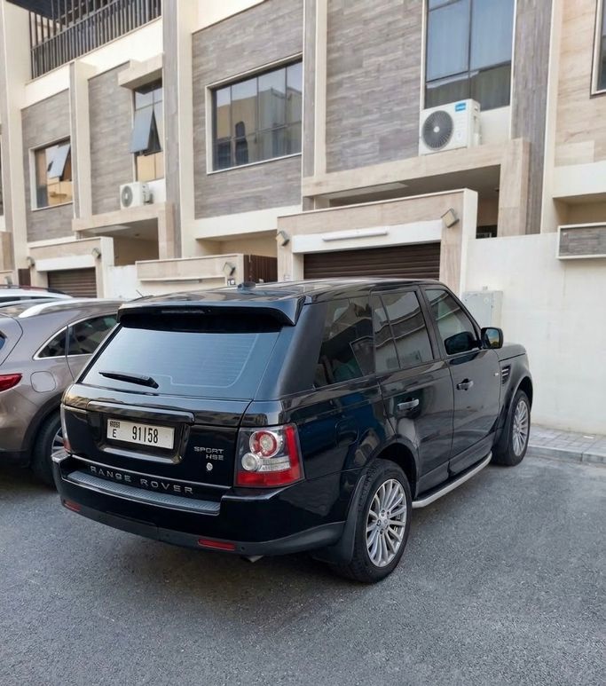 مستعملة Land Rover Range Rover Sport P300 I (L320) Facelift, 5.0 l, 2010 في في الإمارات, عجمان، اللون أسود. مواصفات الخليج | AUTO.AE | إعلان #281920